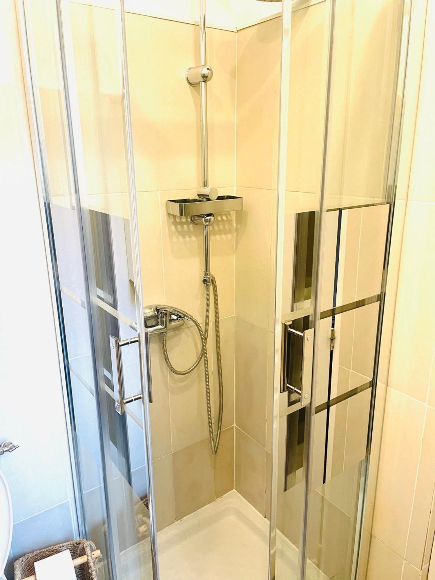 Moderne, 2 Chambres, 6 Couchages, Easy Check-In 尼斯 外观 照片